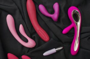 How to Use Sex Toys With a Partner, From Techniques to Toys