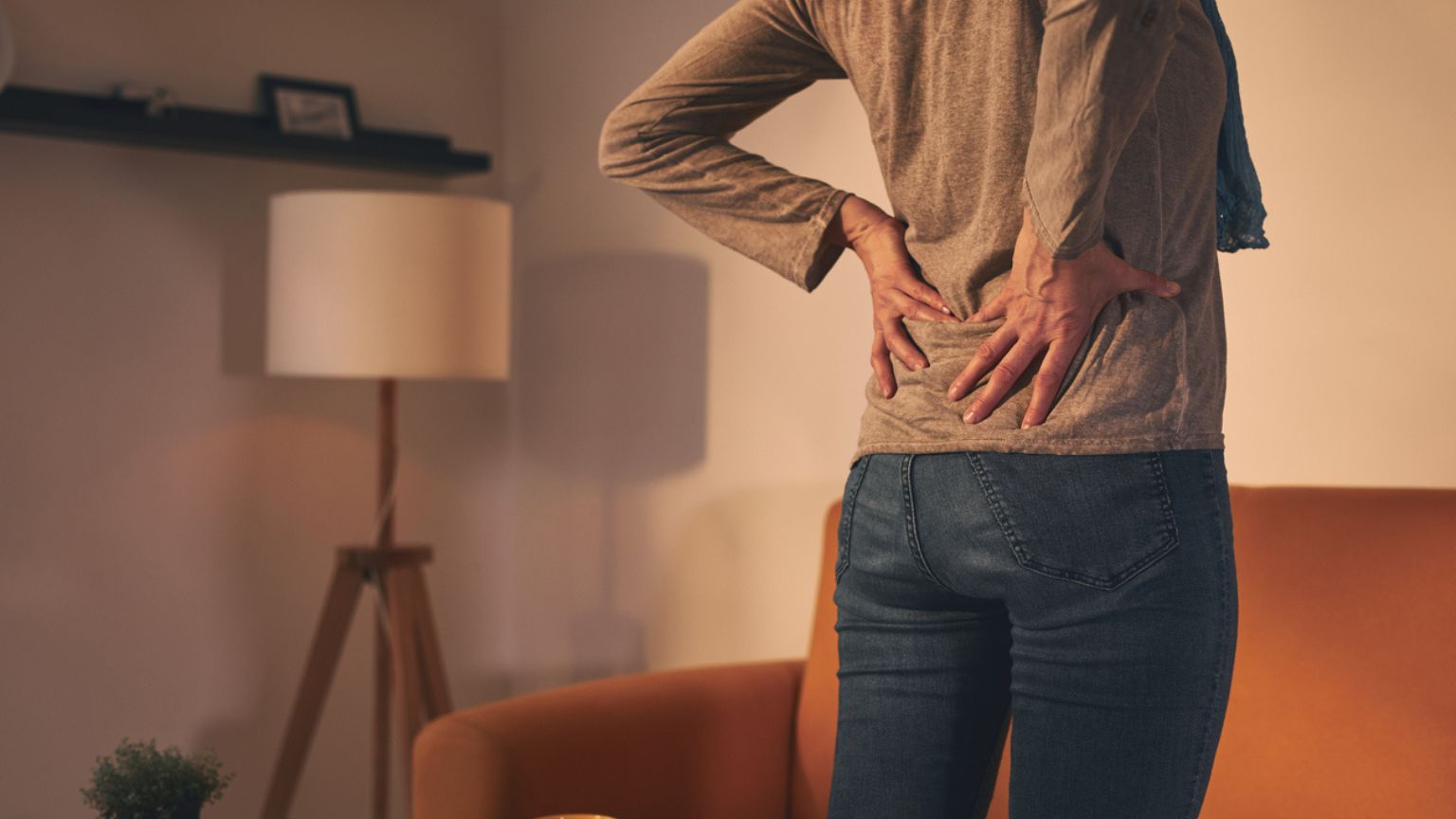 7 ways to manage sciatica pain - the expert's guide MAIN