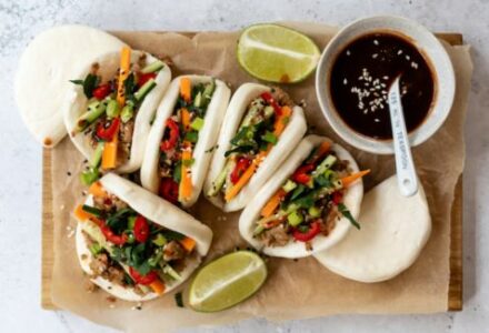 Impress your friends this weekend with these deliciously simple Pork Mince Bao Buns FEATURED